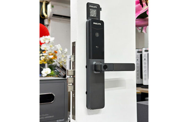 Alternative view of Khóa cửa vân tay Philips DDL615-5HBS
